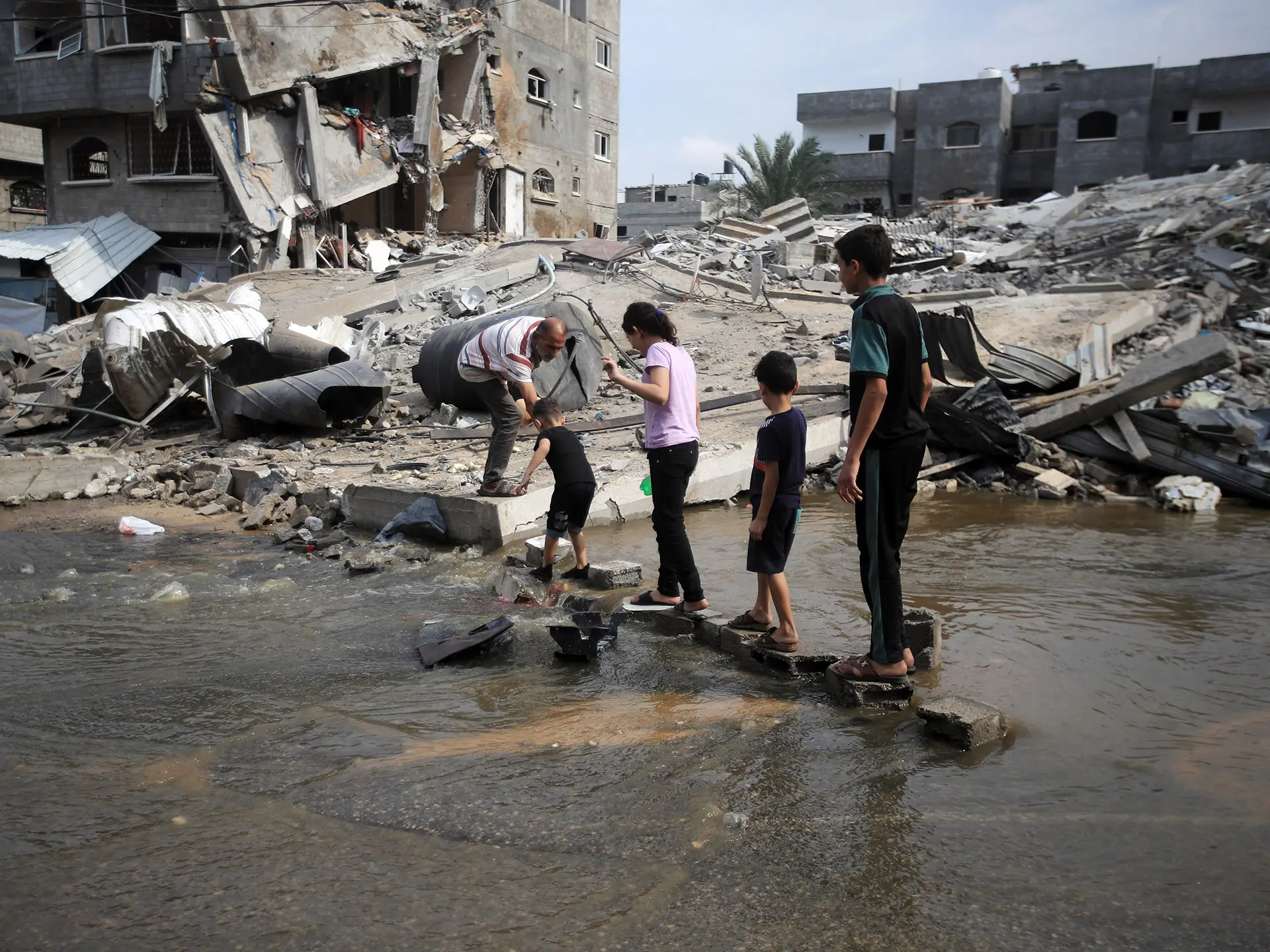 US Government Urges Israel to Ramp Up Humanitarian Aid to Gaza Amid Rising Civilian Toll