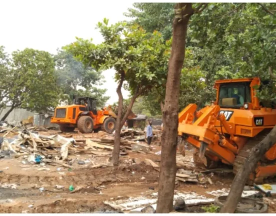 Abia Government Begins Demolition of Illegal Motor Parks, Shanties in Umuahia