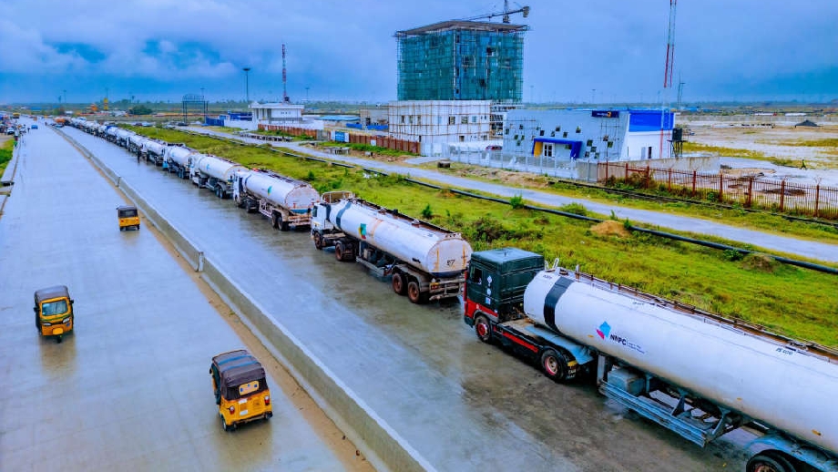 Dangote Refinery Challenges IPMAN Claims, Says Cheaper Petrol Likely Substandard