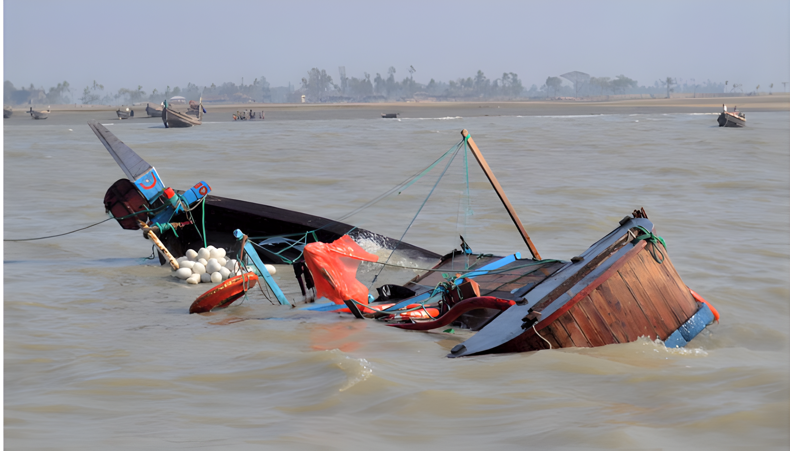 Many feared dead as Boat carrying over 200 passengers capsizes on River Niger