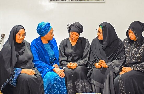 Remi Tinubu, Others Pay Condolence Visit To Late COAS Lagbaja Family