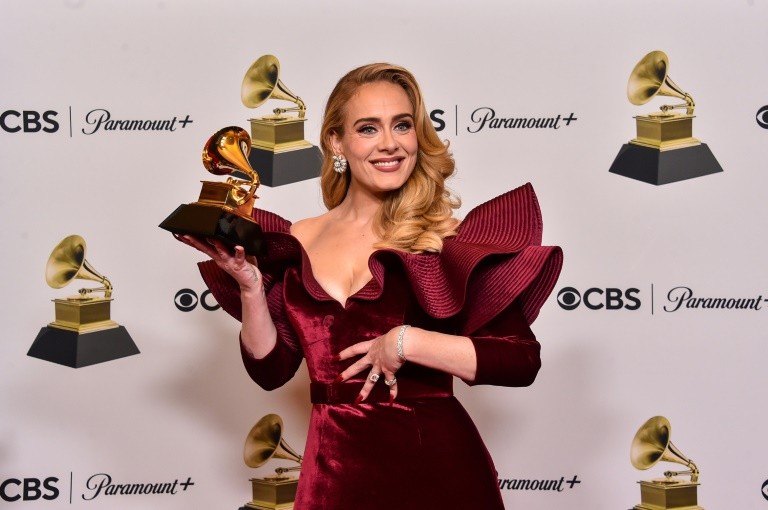 Brazilian Composer Sues Adele Over Alleged Plagiarism in “Million Years Ago”