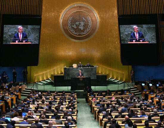 UN General Assembly Demands Gaza Ceasefire, Backs Palestinian Refugee Agency