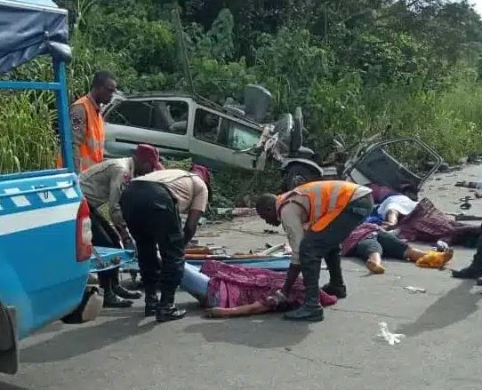 12 Dead in Tragic Collision on Ilorin-Jebba Expressway