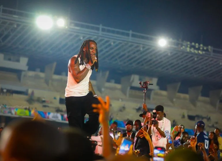 Burna Boy Justifies Stage Attack, Cites PTSD in Response to Fan Criticism