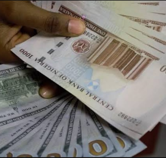 Naira Weakens Slightly Amid Increased Dollar Demand