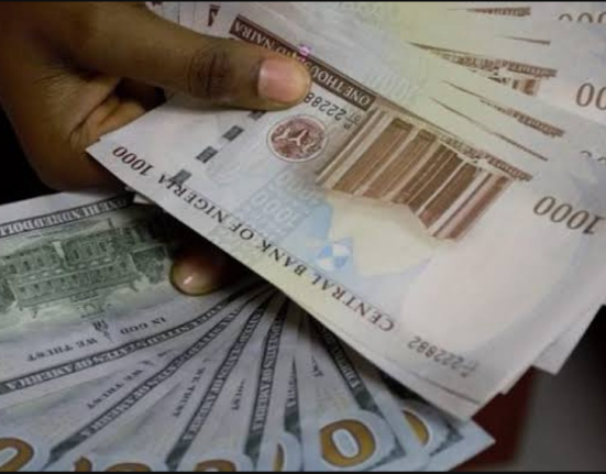 Naira Weakens Slightly Amid Increased Dollar Demand