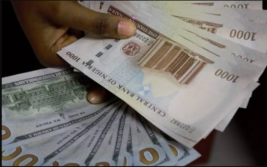 Naira Weakens Slightly Amid Increased Dollar Demand