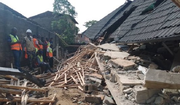 One Dead, Nine Rescued as Building Collapses in Ikorodu