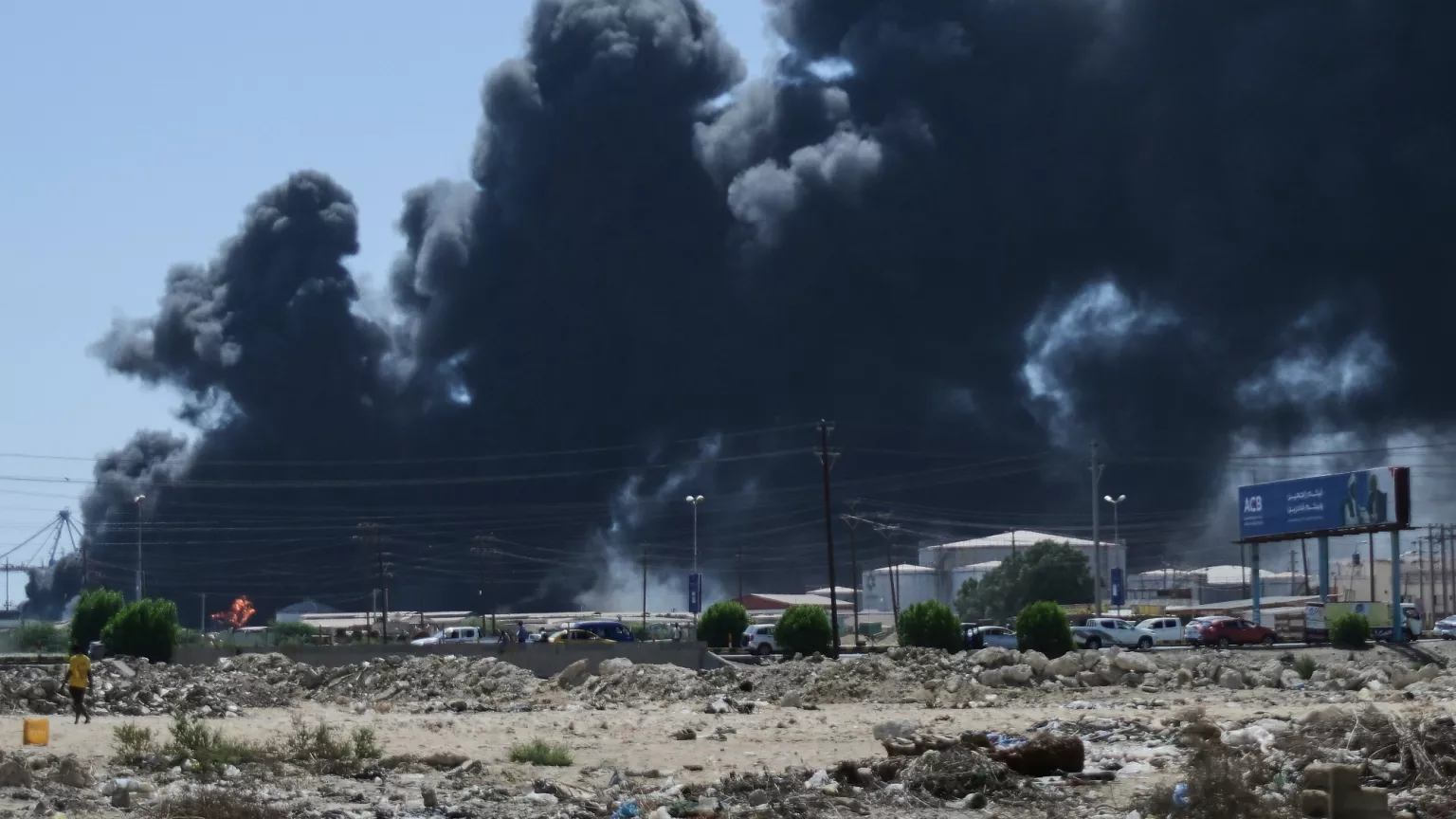 Port Sudan Hit in Strategic Shift by Sudan’s Paramilitary Forces