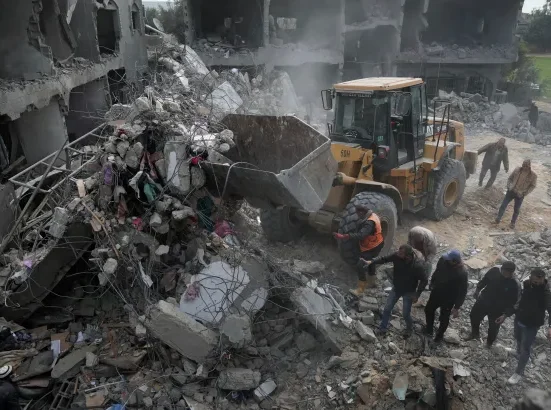 Heavy Israeli Strikes Kill Dozens in Gaza as Ceasefire Talks Loom