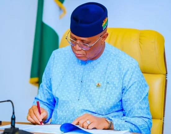 Akwa Ibom Governor Raises Corps Members’ Allowance by 300%