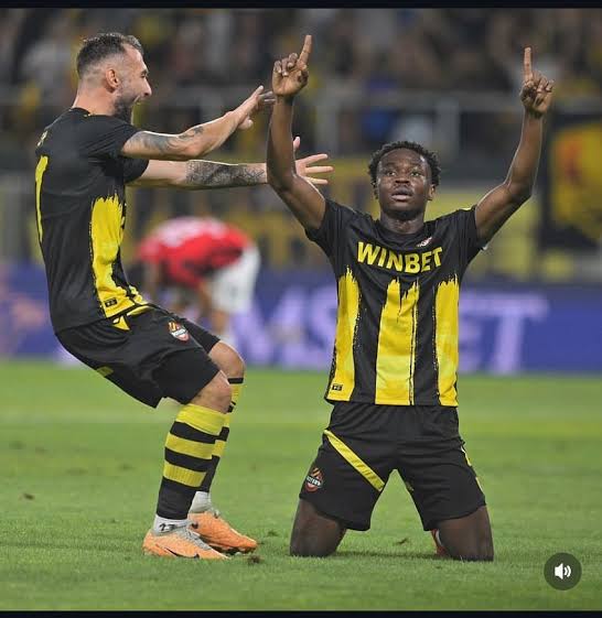 Ukaki Makes English Football Debut in Blades’ Carabao Cup Exit