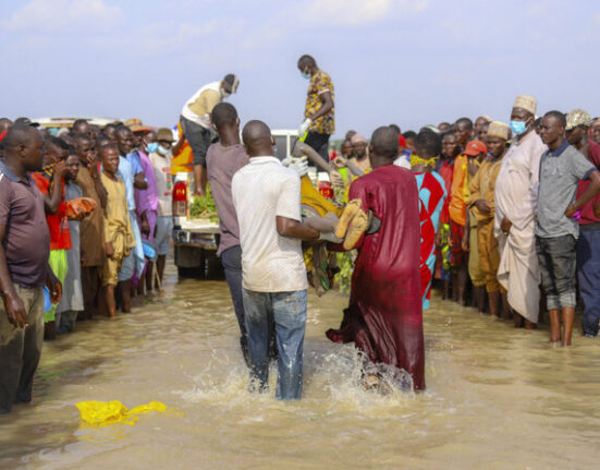 Death Toll in Niger Boat Mishap Rises to 60