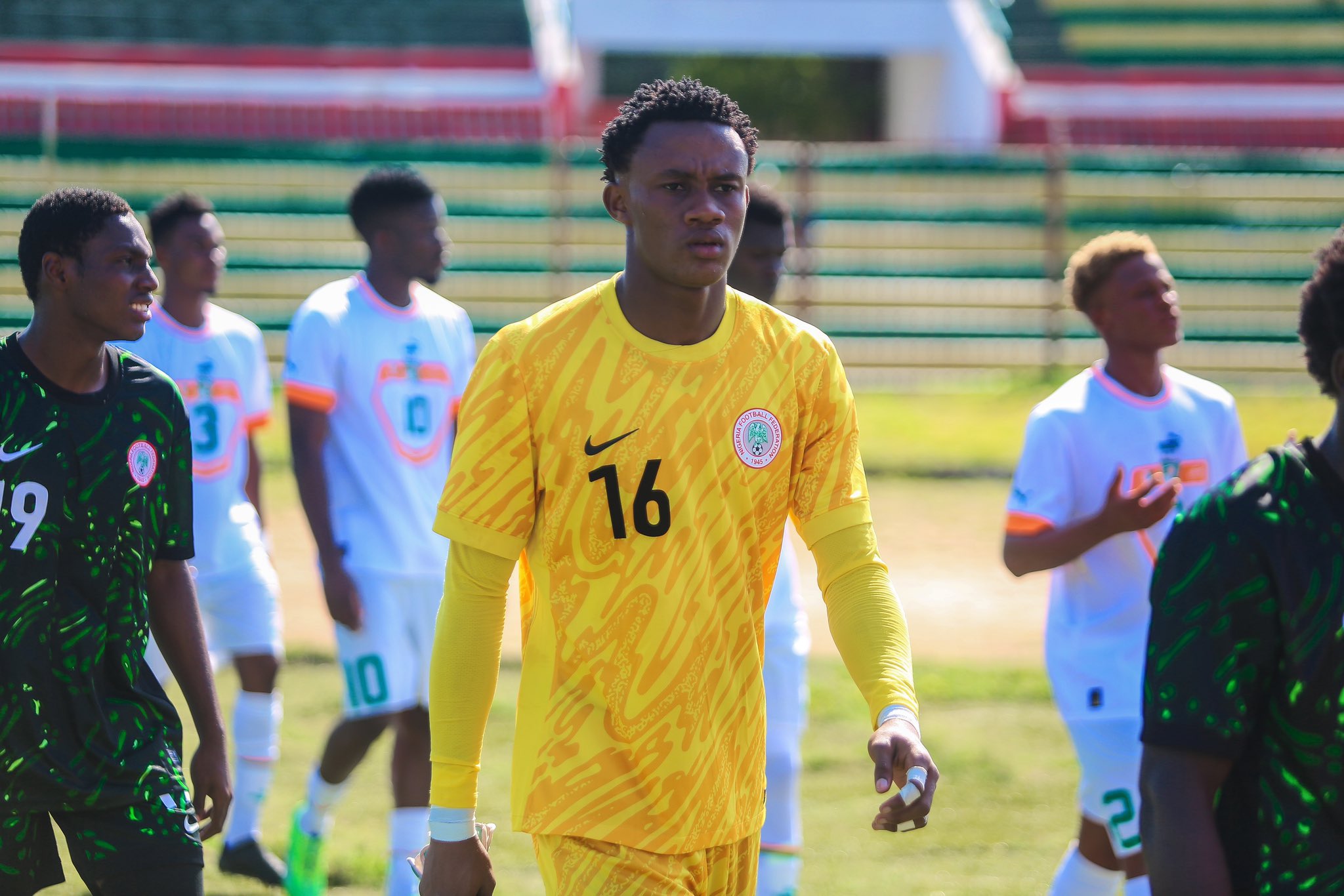 Manchester United Track Nigeria’s Teenage Goalkeeper Harcourt