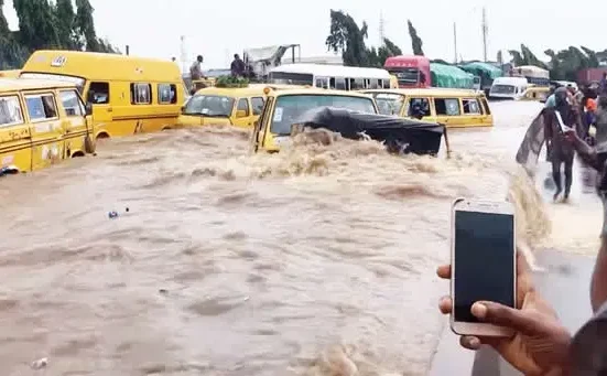 FG Warns Seven States Still at Risk of Flooding