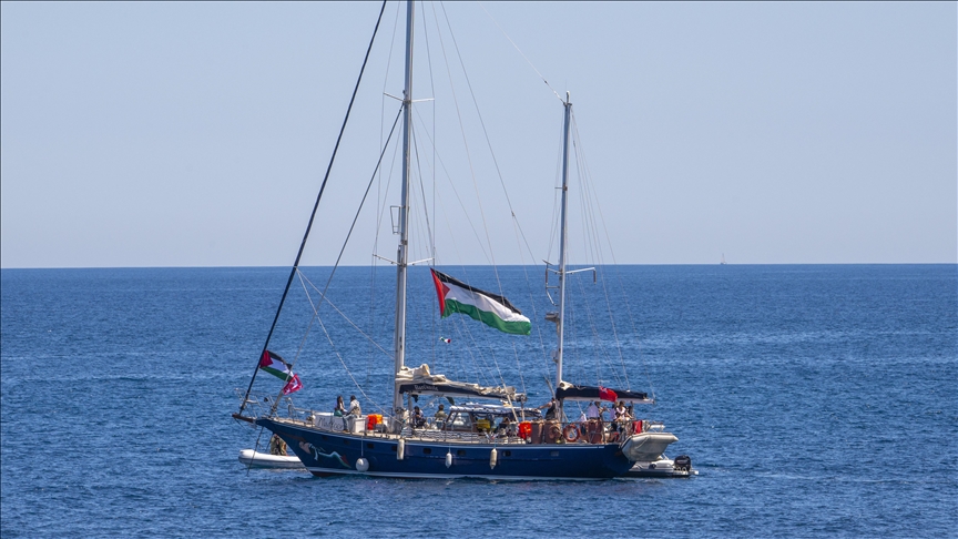 Israeli Navy Intercepts Gaza-Bound Aid Flotilla in International Waters