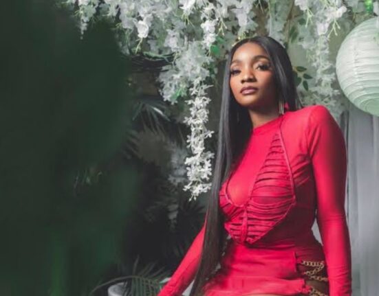 Simi’s ‘Duduke’ Strikes Gold in New Zealand, Earns First Foreign Certification