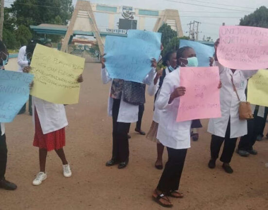 UNIJOS Dental Students Protest 10-Year Delay in Graduation