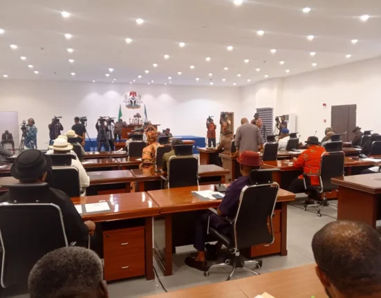 Sixteen Rivers Assembly Members Defect to APC