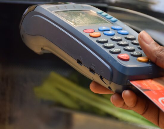 Banks to deduct 7.5 percent VAT on POS and mobile transfer fees