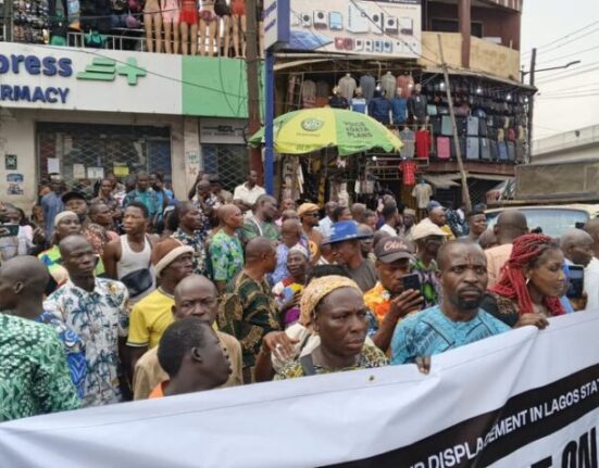 Police fire teargas at protesters over Lagos demolitions