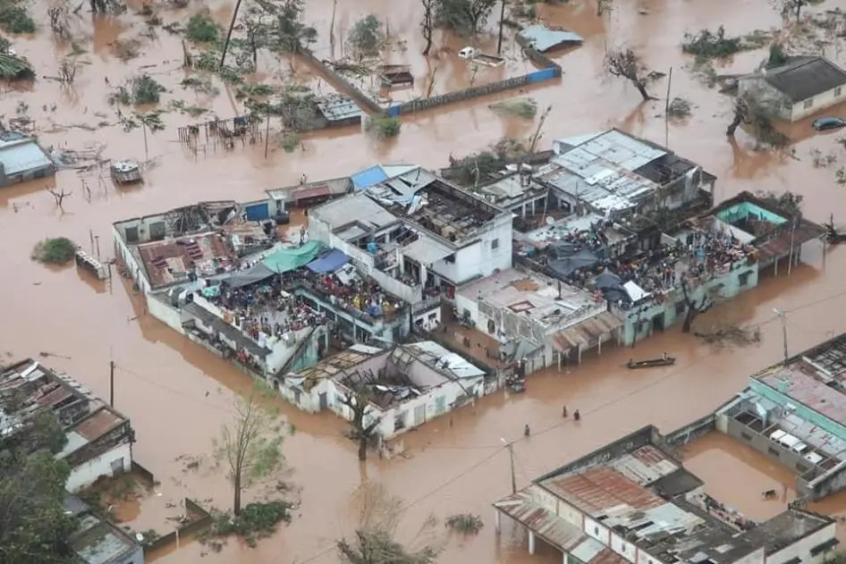 Thousands displaced as Mozambique floods submerge towns | Radio Now