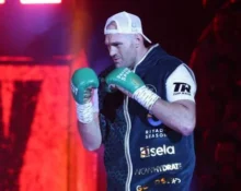 Tyson Fury Confirms April Comeback Fight Against Makhmudov