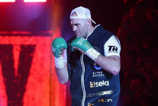 Tyson Fury Confirms April Comeback Fight Against Makhmudov