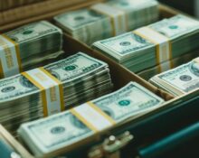 Nigeria’s FX Reserves Hit 13-Year High at $48.5bn