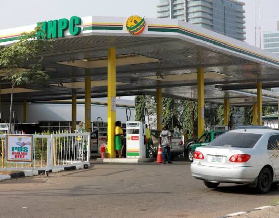 NNPC Cuts Petrol Price to ₦1,130 in Lagos