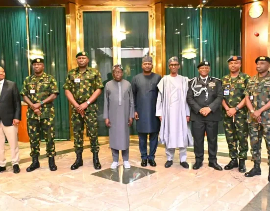 Tinubu Meets Service Chiefs Amid Renewed Attacks