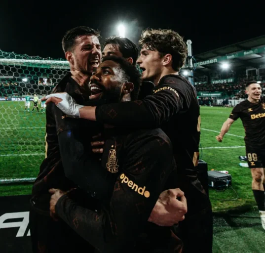 Dennis Breaks Goal Drought as Brøndby Edge Viborg