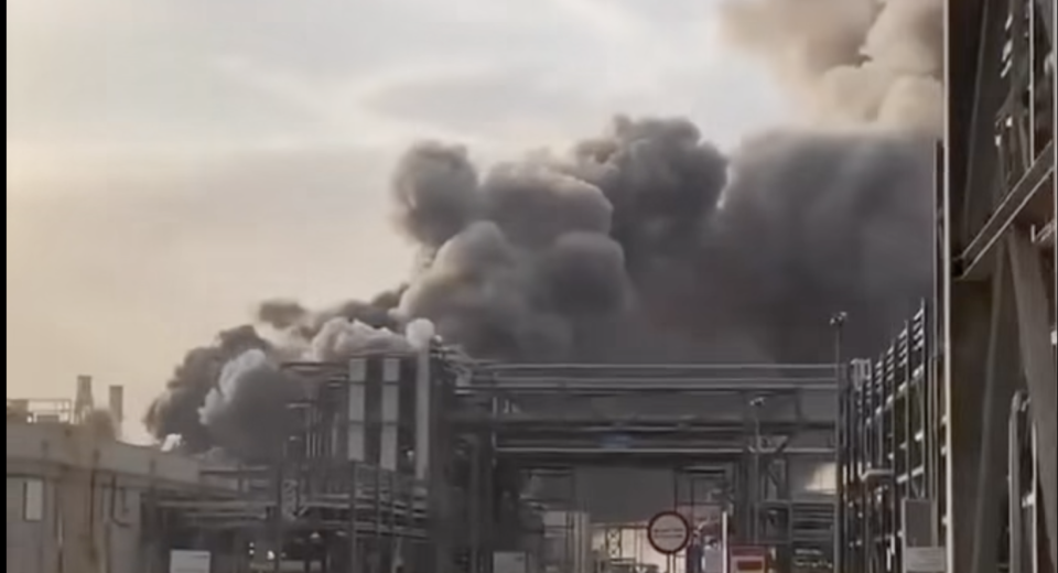 Attacks on Saudi Energy Sites Kill One, Reduce Oil Output by 600,000 Barrels Per Day