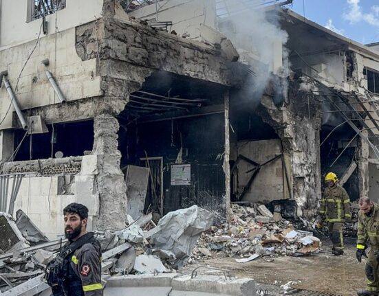 Israeli strikes kill 11 People in eastern Lebanon 