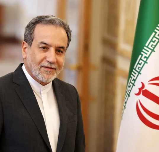 Strait of Hormuz open to friendly nations, closed to enemies says Iran
