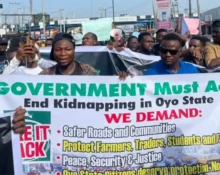 Protesters Block Ibadan Road Over Abducted Oyo Pupils and Teachers