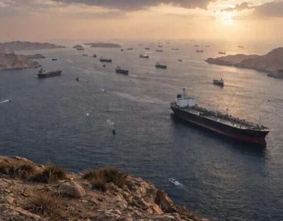 US and Iranian Officials Agree on Framework to End War, Reopen Strait of Hormuz, Oil Prices Fall
