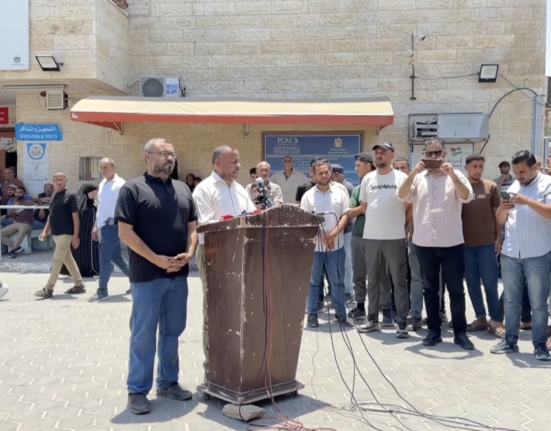Hamas dissolves its government in Gaza